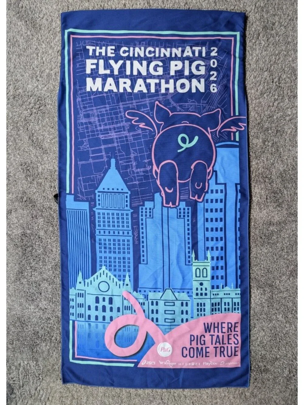 Flying Pig Marathon Cincinnati 2026 Towel Picnic Beach Workout Runner W/ Handle